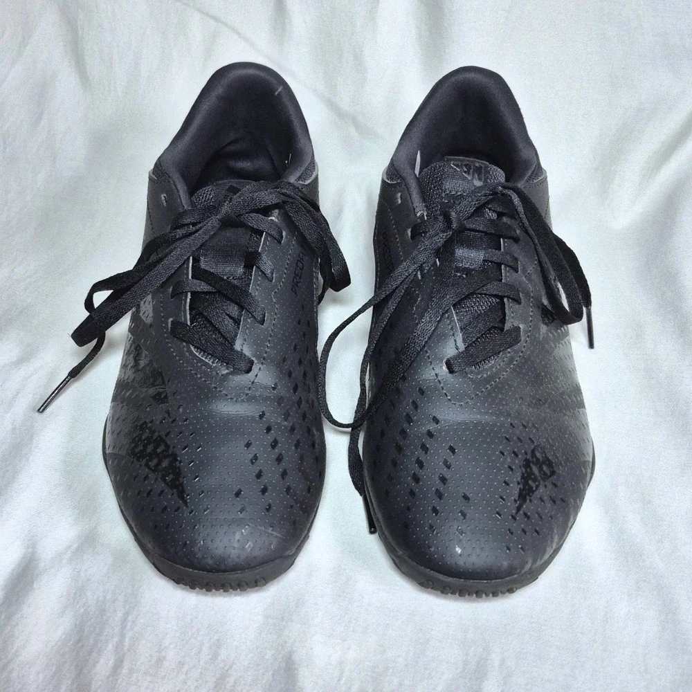 Adidas‎ Predator indoor shoes black lace up womens 7.5